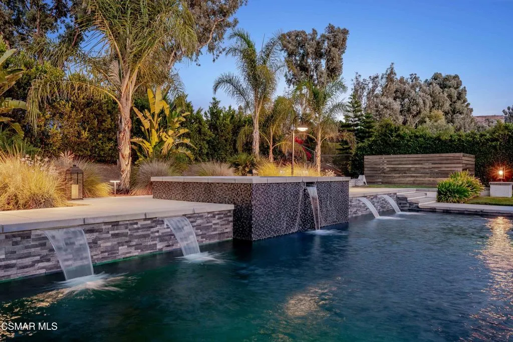 552 Longbranch Road, Simi Valley, California 93065 home-pic-37